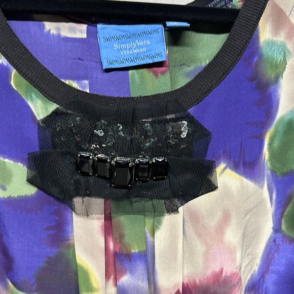 Simply Vera Vera Wang Graphic Purple Green Sleeveless Blouse - Picture 2 of 7
